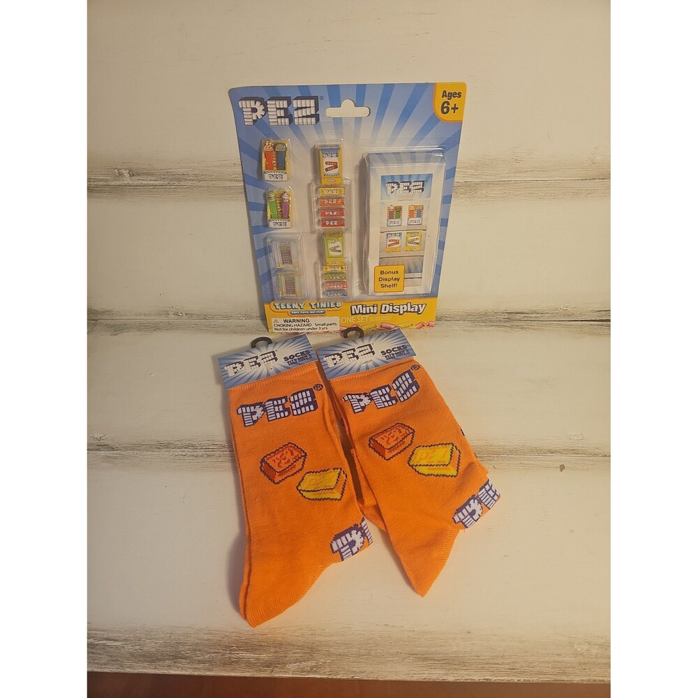 Pez Mini Display Teeny Tinies Pez Orange socks lot bundle